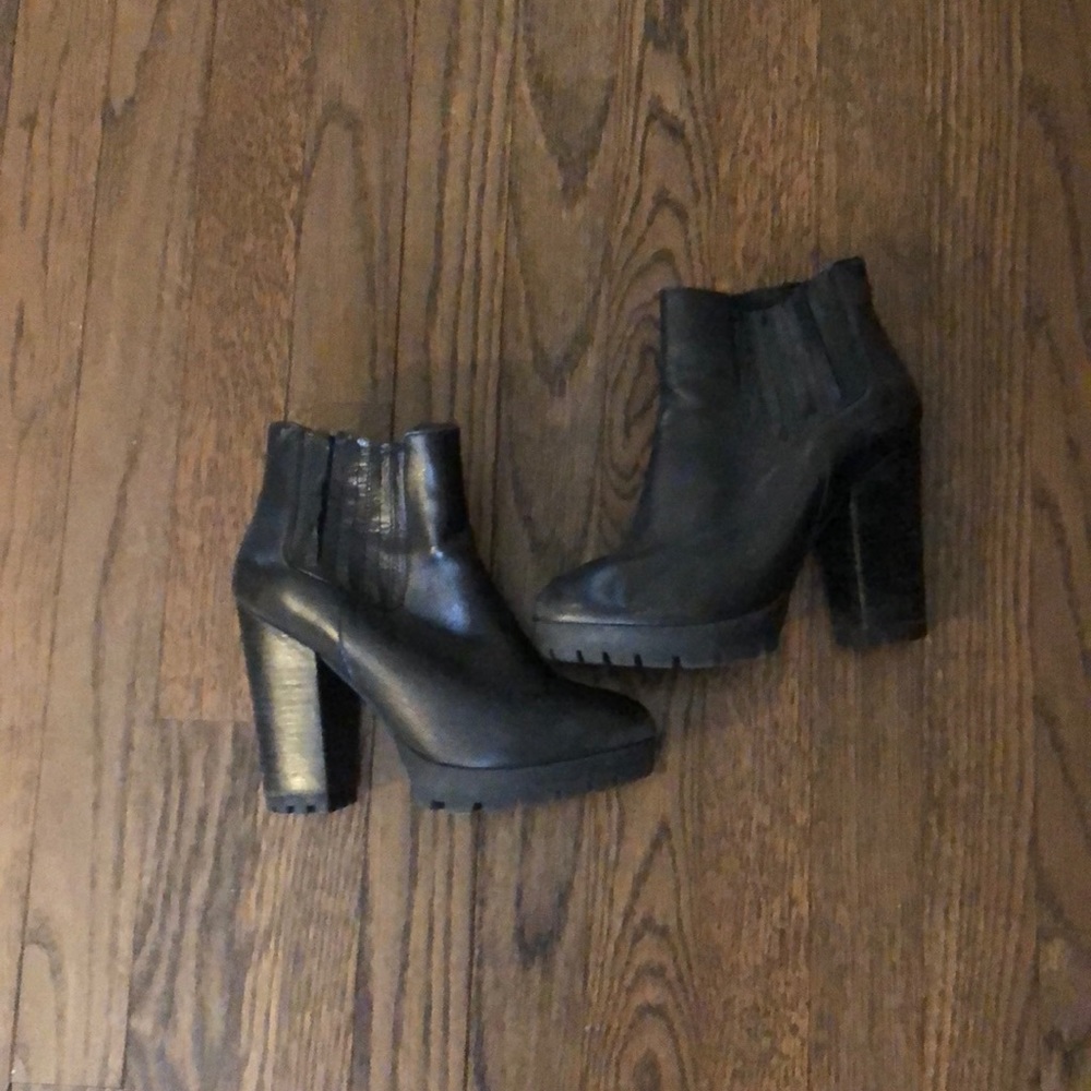 Steve Madden Heeled Booties